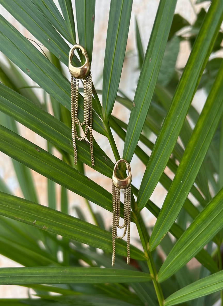 Dia Dangle Earrings