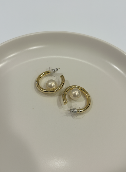 Luné Arc Pearl Hoops